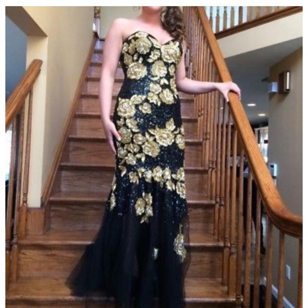 Jovani Prom Dress - Picture 4 of 8